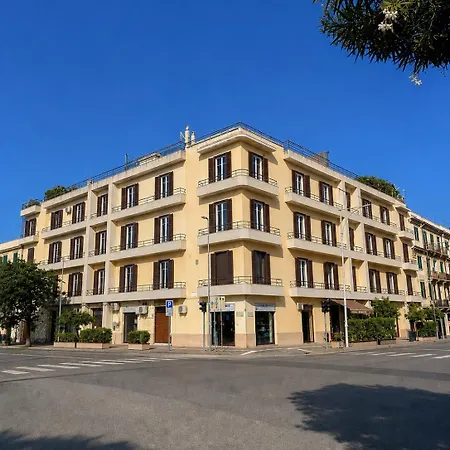 Isola - Smart 3* Messine