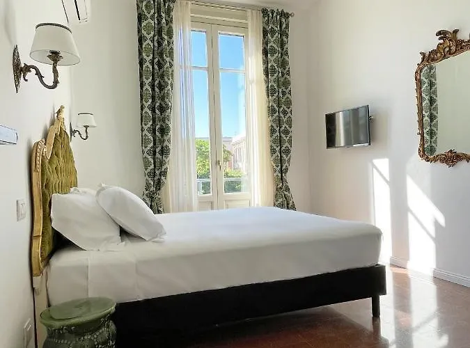 Isola - Smart Accomodation Bed and breakfast 4*